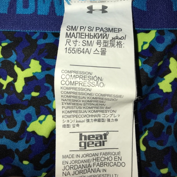 Under Armour Spandex Shorts - Picture 2 of 2